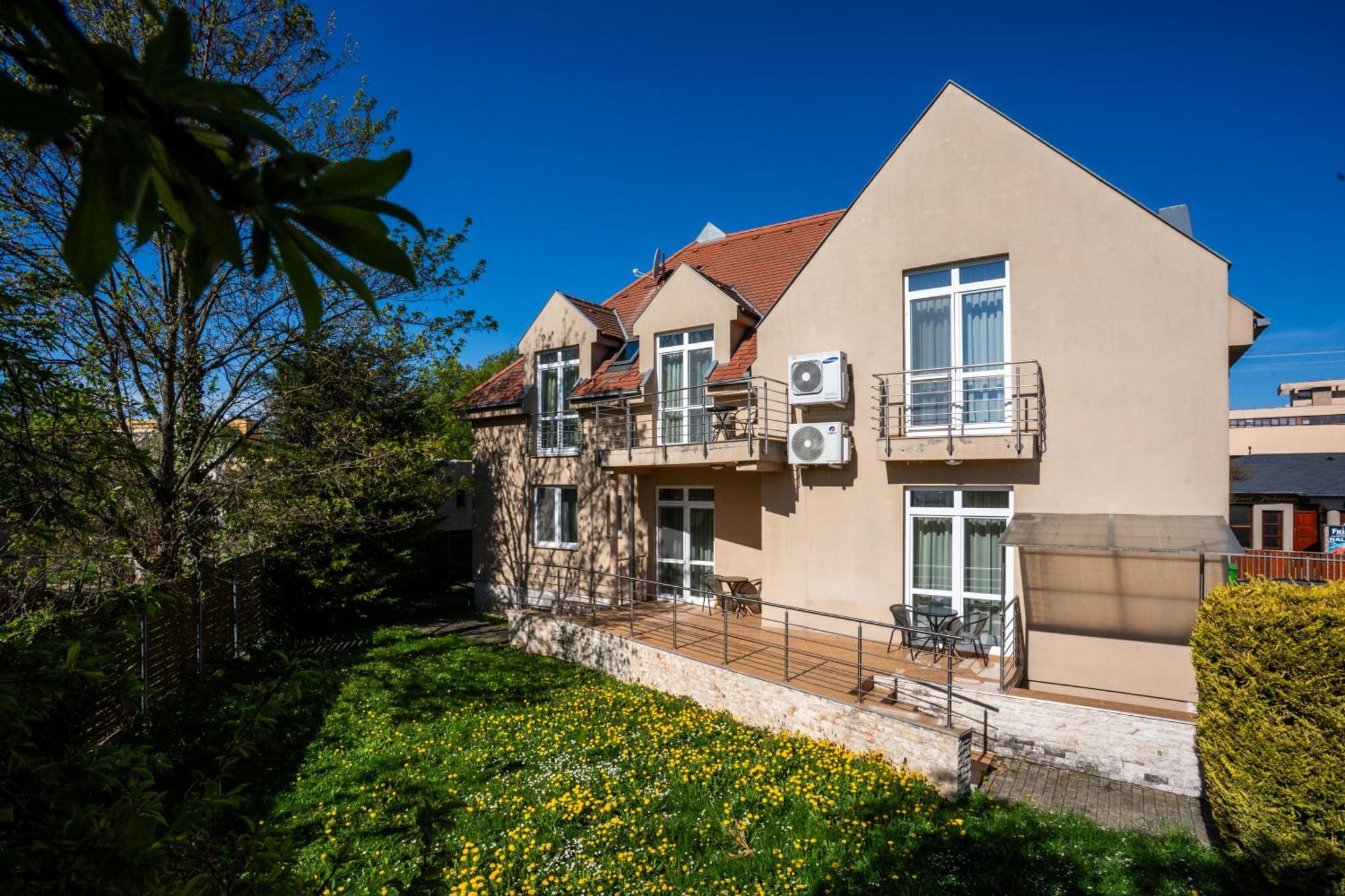 B&B Lajta Park Mosonmagyaróvár Exterior foto