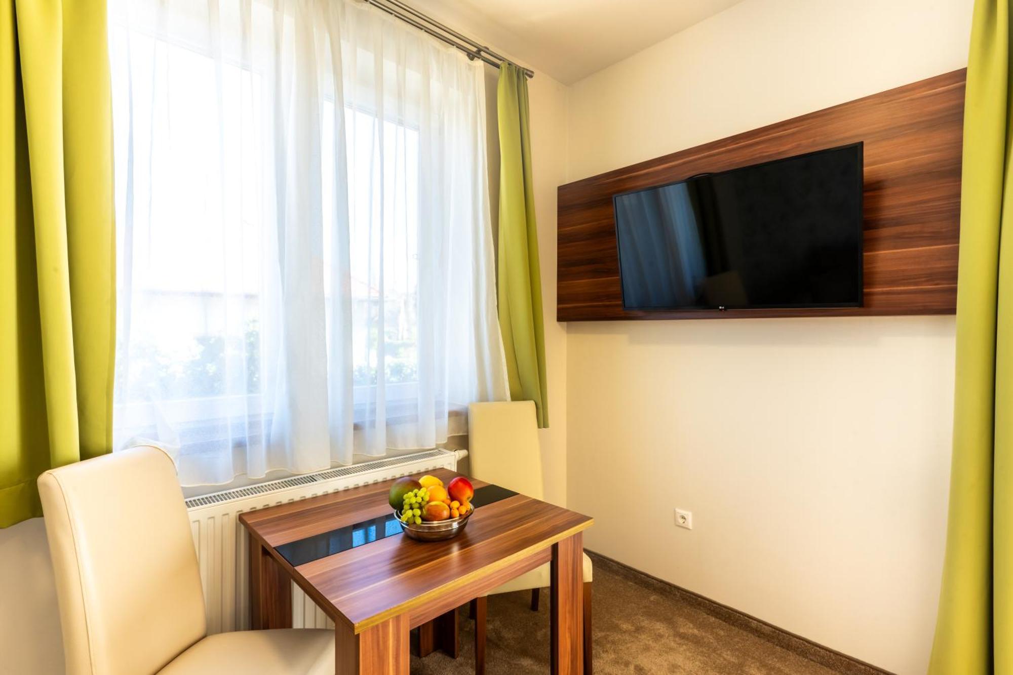 B&B Lajta Park Mosonmagyaróvár Exterior foto